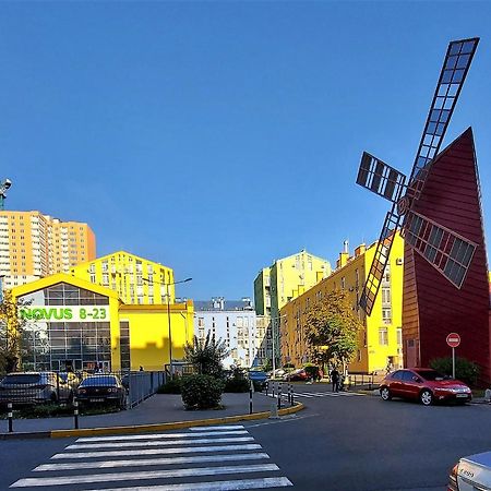 Смарт-Апартаменти На 1 Поверсі Kyiv Exterior photo