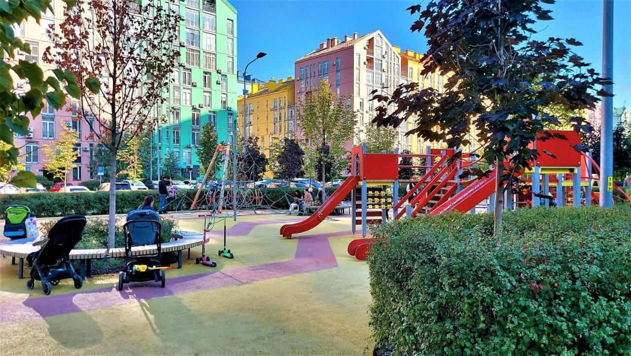 Смарт-Апартаменти На 1 Поверсі Kyiv Exterior photo